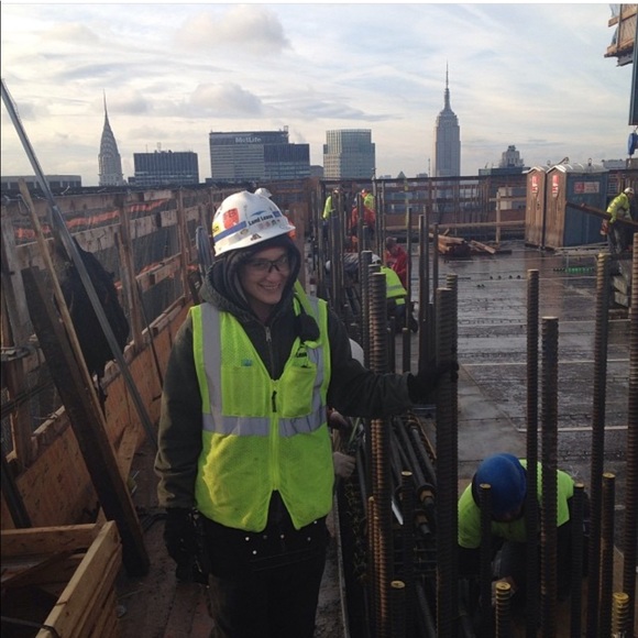 Meet your Posher - Picture 2 of 6